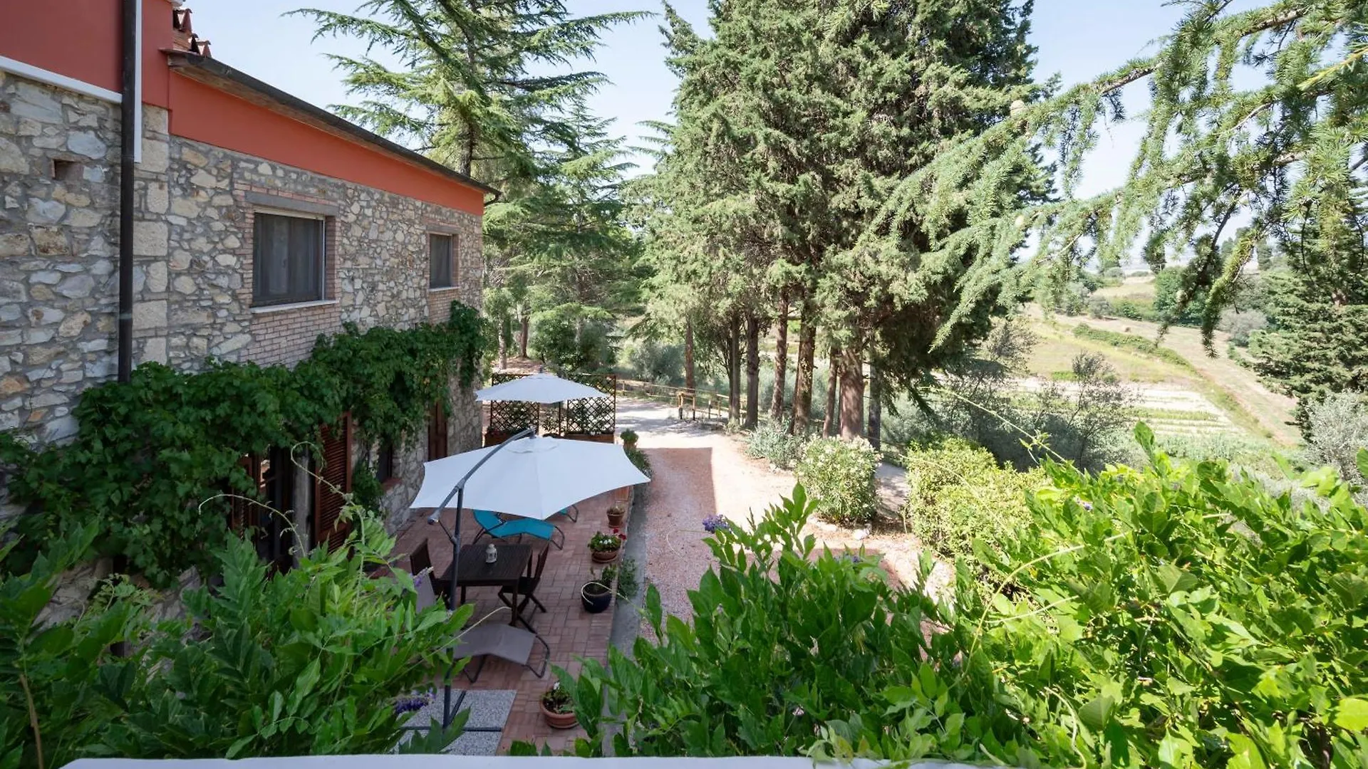 Gospodarstwo agroturystyczne Agriturismo Terre Della Rinascita Castelnuovo della Misericordia Włochy